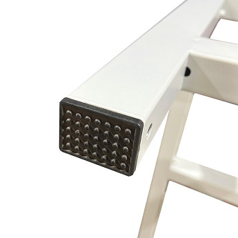 Metāla soliņš ģērbtuvei ar koka WPC dēlīšiem Rehalt Systems 100 x 36 x 43