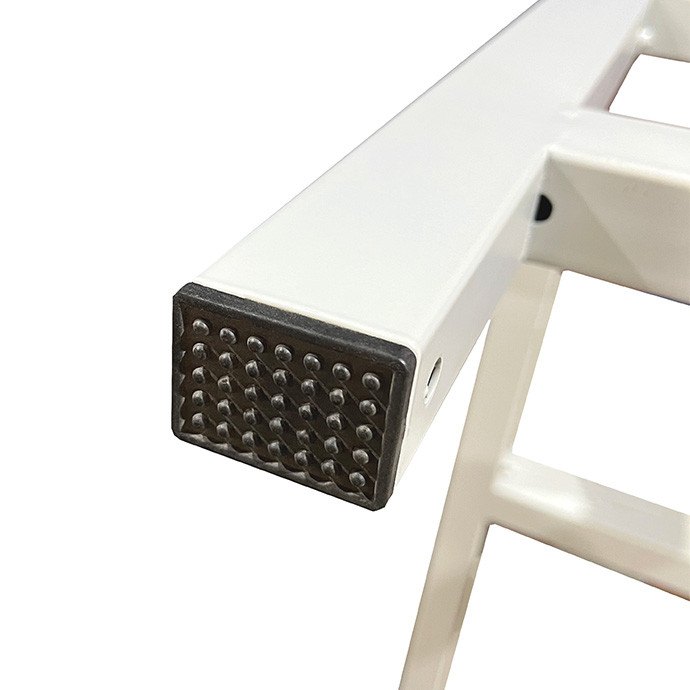 Metāla soliņš ģērbtuvei ar koka WPC dēlīšiem Rehalt Systems 100 x 36 x 43