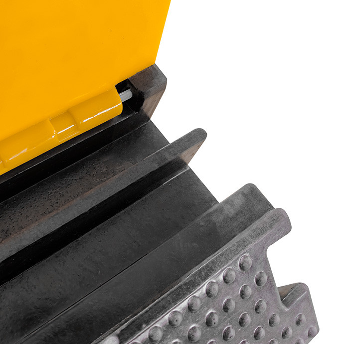 Gumijas kabeļu aizsargs 50x250x1000 mm Eurostal (2 kanāli)